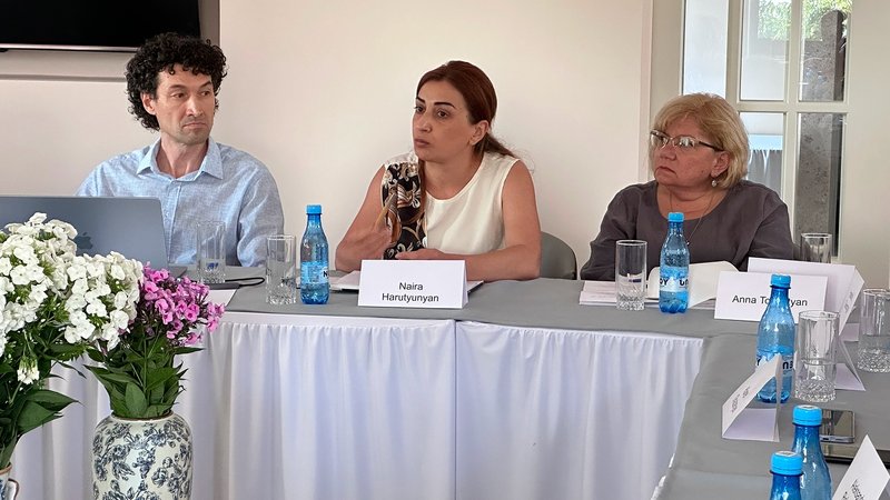 Կլոր սեղան-քննարկումը ներկայացրեց համագործակցային մոտեցումներ Հայաստանում ամուսնալուծության ընթացքում ընտանիքներին աջակցելու համար