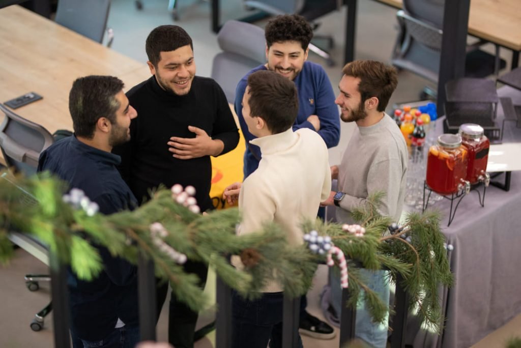 Team-Building of Grid Dynamics
