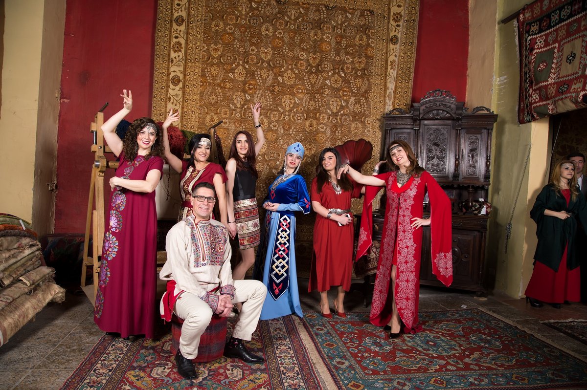 Armenian_Taraz_Party_2
