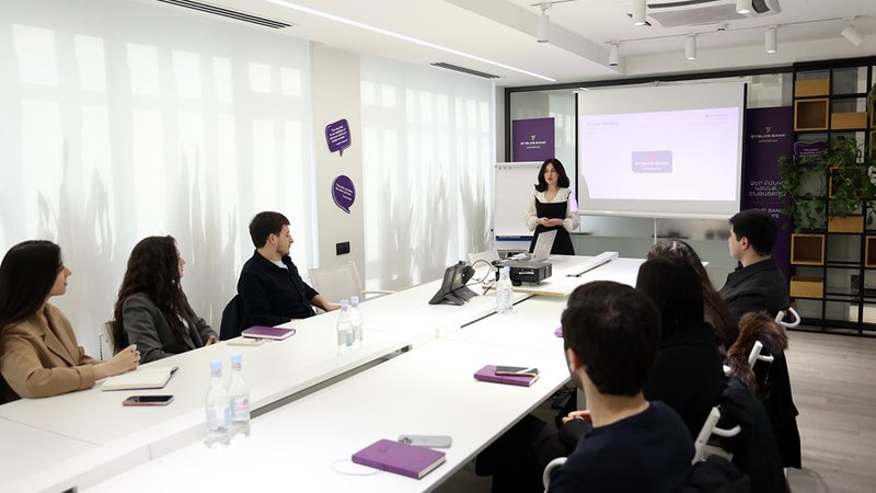 ԵՊՀ 12 ուսանող ավարտել է ուսումնական պրակտիկան Բիբլոս Բանկ Արմենիայում
